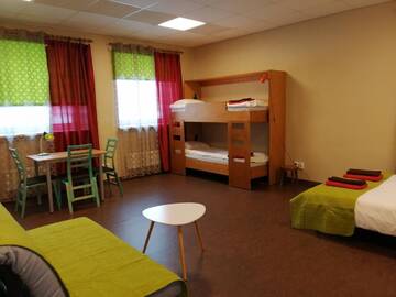 Фото номера Cемейный номер с собственной ванной комнатой Хостелы Everest Kivioli Hostel г. Кивиыли 4